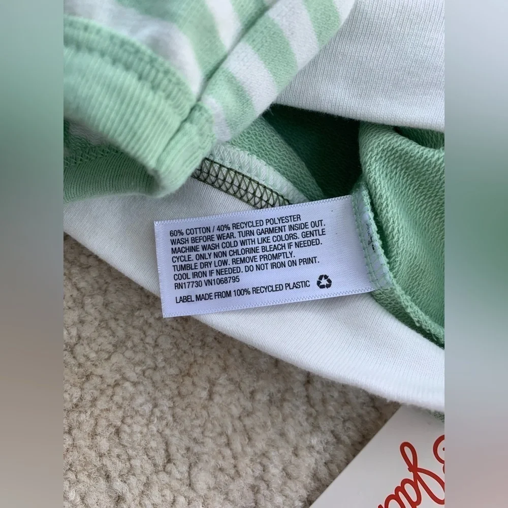 Cat & Jack NWT Size 18 Months Snail Sweatshirt Set